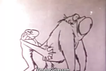 Egy fiatal ribanc ül egy szex videok anya fia tagon.