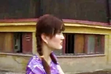 Orosz diákok csoportos szexet amatőr erotikus videók rendeztek egy hostelben.