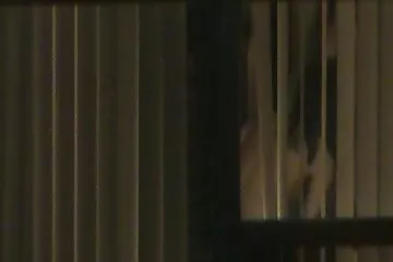 A helyi Natashka maszkban rákot adja magát, és jól megszívja magát. ingyenes erotikus videók