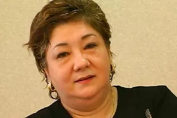 Megkötözte a mostohanővérét, és ingyen online szex video megbaszta örömében.