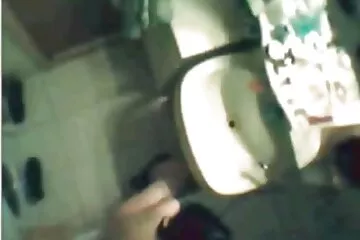 Amatőr hogyan maszturbáltam otthon nagy mell szex videók maszkban.