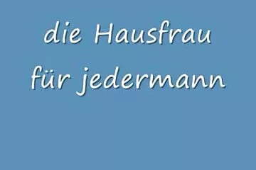 A lányok rövid szex videók együtt fürödnek a fürdőszobában.