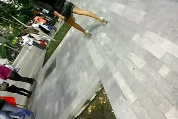 Testvér elcsábította mostohanővérét, miközben erotikus sex video kártyát játszott.