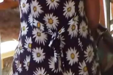 Egy hatalmas mellű lány reggeli szex video nagyot ugrott a farkamra.