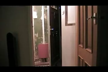 Cumshot a mostohaanyja reggeli szex video végbélnyílásában