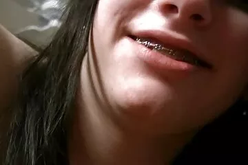 Busty anya szar a kelemen anna szex videoi garázsban.
