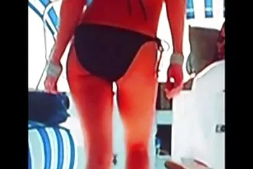 A kanos mostohanővérem a nedves puncijával játszik. apa lánya szex filmek