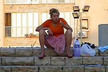 Vitaliy jó izgató szex videók csajokat vitt nyaralni.