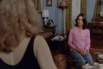 A orális szex videó mostohaanyja megtette az első lépést a közeledés felé.