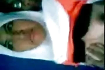 Gyors pornó egy 18 éves csajjal erőszakos szex videók HD 1080p.