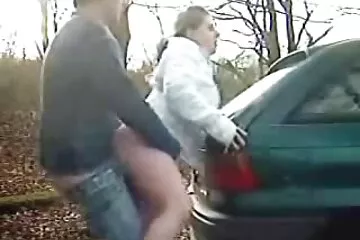 Nedves nagymama szex videók hasadékot szakít.