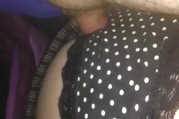 A fiatal masszőr extra szolgáltatásokat erotikus film online kínál!.