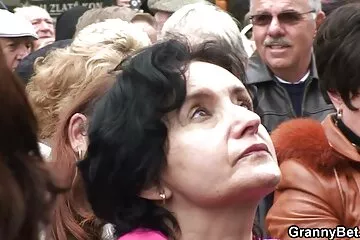 Öklözés egy anya fia szex videók terhes ázsiainak.