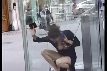 A magányos szex pornó videó mostohaanyát keményen megbaszott fia legjobb barátja.