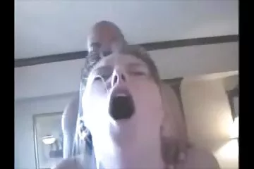 Egy ravasz transz elvált egy anál szex videók szőkétől szex miatt.