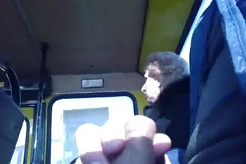 Babát szar a mostohatestvére, film szex miközben Sonyát alakítja.