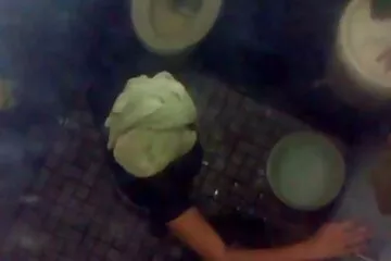 Egy irodai széken megerőszakolós szex videók felugrott egy erőteljes tagra.